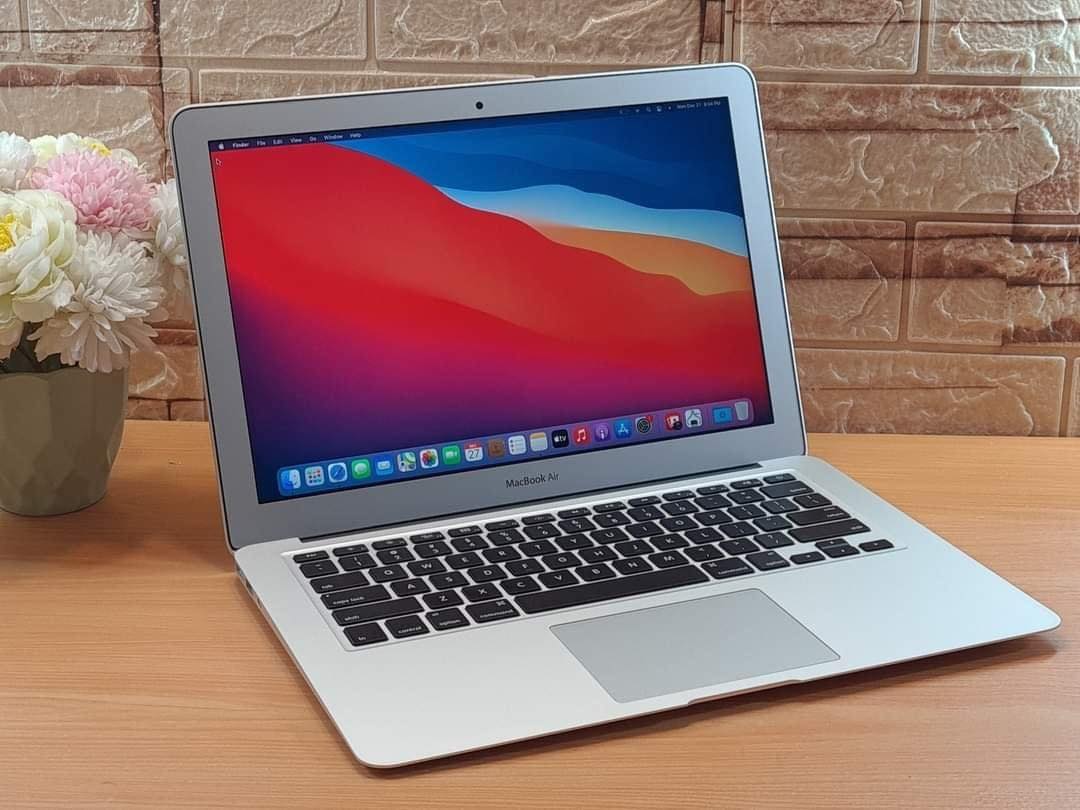 MacBook Air 13 inch 2017 - Used